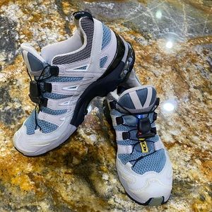 Like new Salomon sensifit 7.0